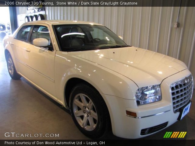 2006 Chrysler 300 Touring in Stone White