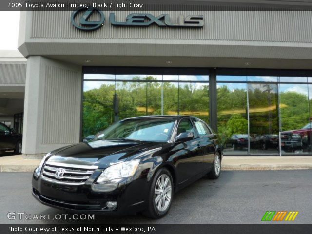 2005 Toyota Avalon Limited in Black