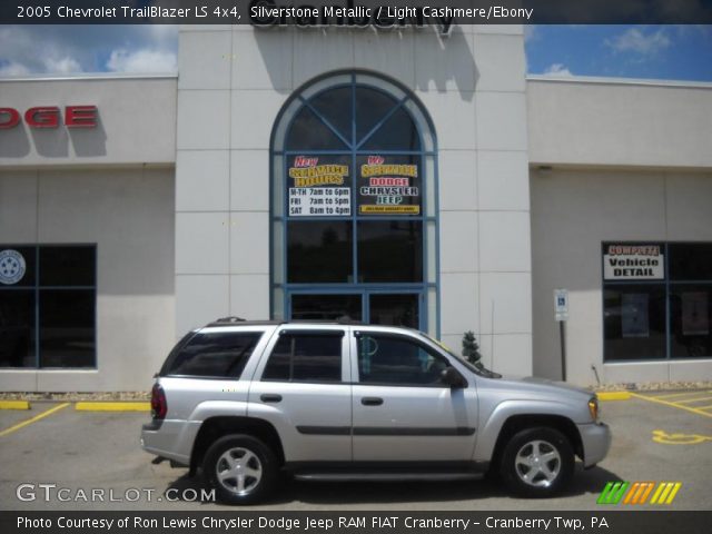 2005 Chevrolet TrailBlazer LS 4x4 in Silverstone Metallic