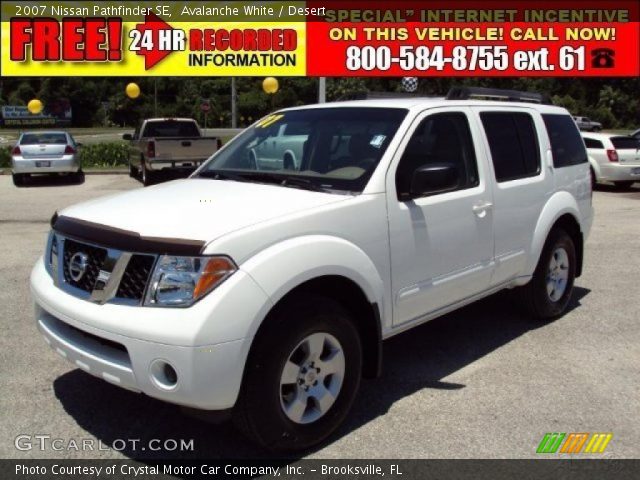 2007 Nissan Pathfinder SE in Avalanche White