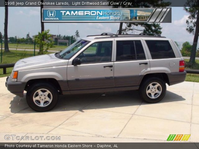 1998 Jeep Grand Cherokee Laredo in Light Driftwood Satin Glow