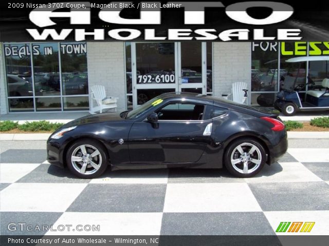 2009 Nissan 370Z Coupe in Magnetic Black