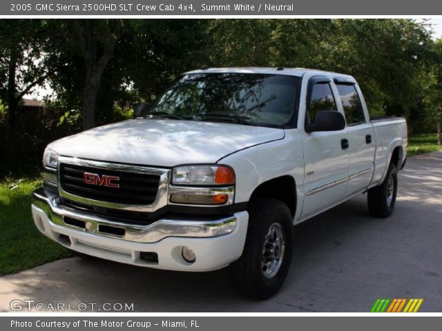 2005 GMC Sierra 2500HD SLT Crew Cab 4x4 in Summit White