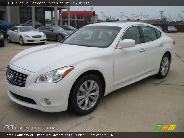 2011 Infiniti M 37 Sedan in Moonlight White