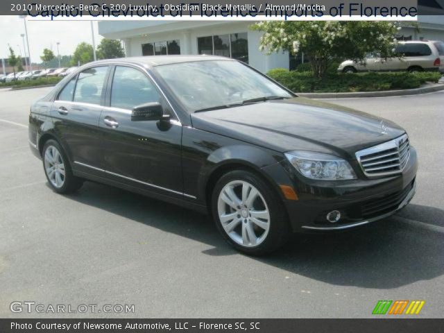 2010 Mercedes-Benz C 300 Luxury in Obsidian Black Metallic