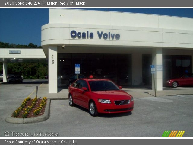 2010 Volvo S40 2.4i in Passion Red