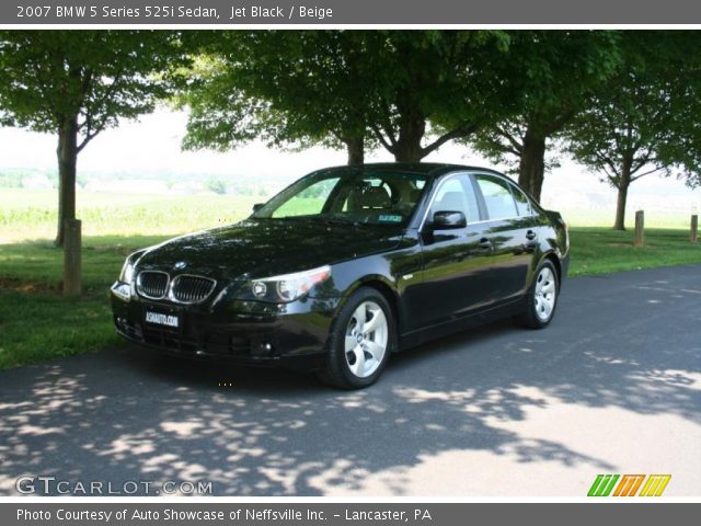 2007 BMW 5 Series 525i Sedan in Jet Black