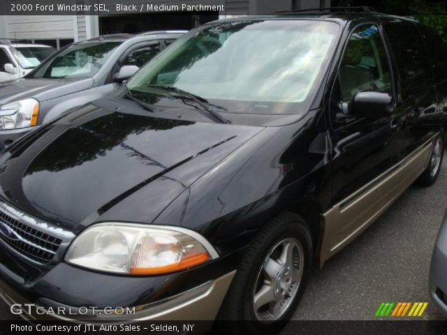2000 Ford Windstar SEL in Black