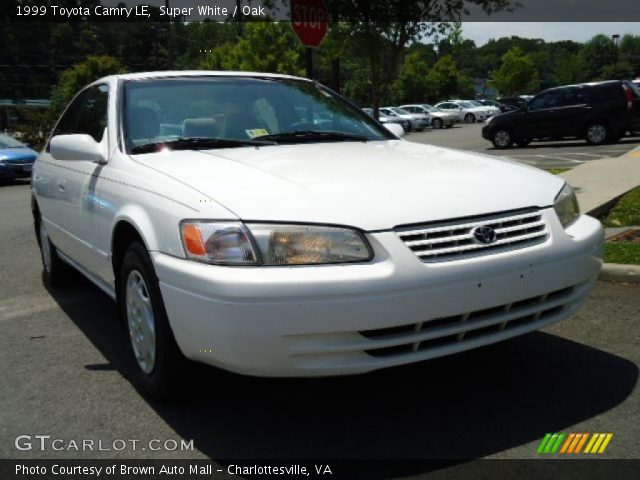 1999 Toyota Camry LE in Super White