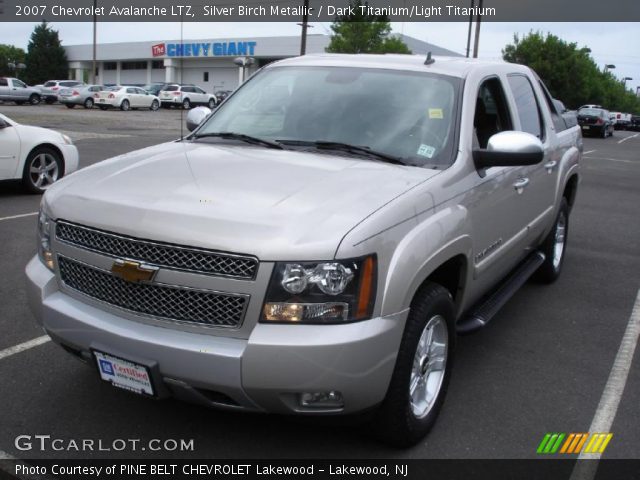 2007 Chevrolet Avalanche LTZ in Silver Birch Metallic
