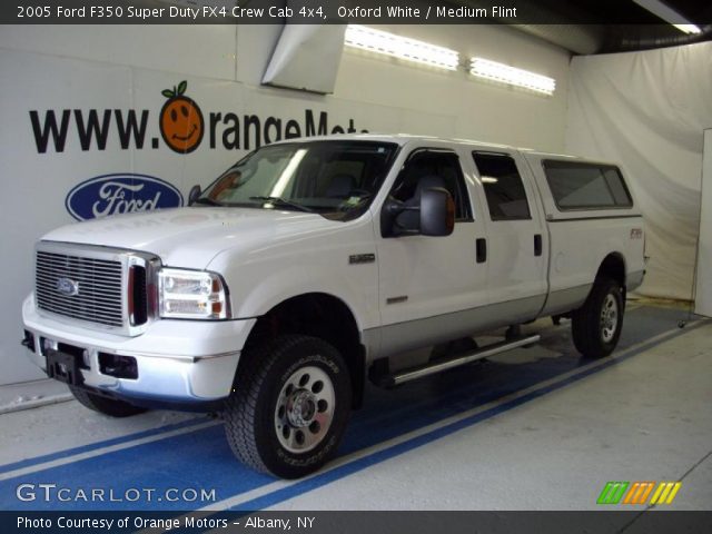 2005 Ford F350 Super Duty FX4 Crew Cab 4x4 in Oxford White