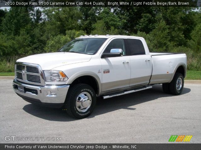 2010 Dodge Ram 3500 Laramie Crew Cab 4x4 Dually in Bright White