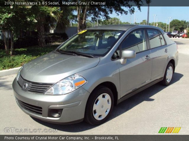 2009 Nissan Versa 1.8 S Sedan in Magnetic Gray