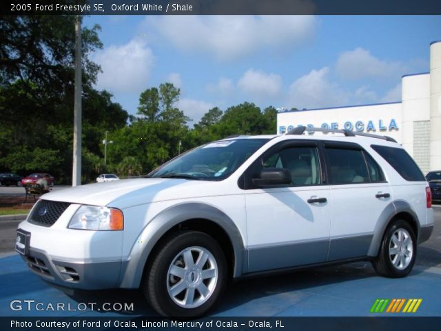 2005 Ford Freestyle SE in Oxford White