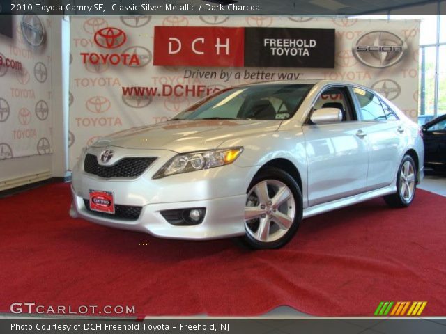 2010 Toyota Camry SE in Classic Silver Metallic