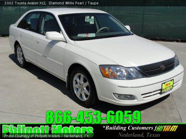 2002 Toyota Avalon XLS in Diamond White Pearl