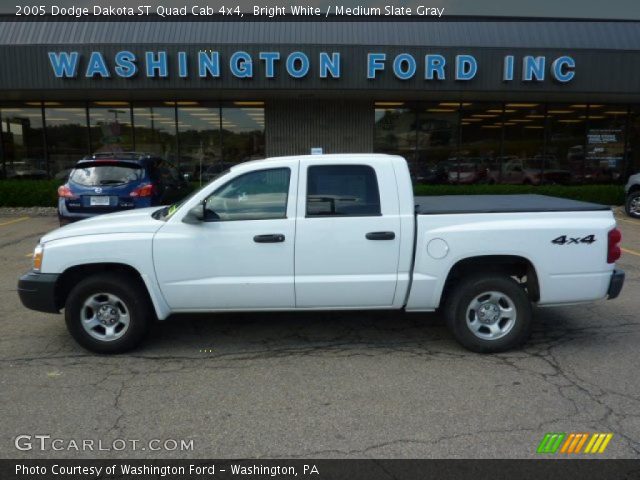 2005 Dodge Dakota ST Quad Cab 4x4 in Bright White