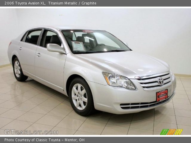 2006 Toyota Avalon XL in Titanium Metallic