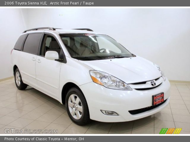 2006 Toyota Sienna XLE in Arctic Frost Pearl