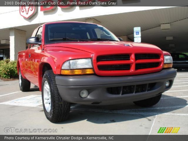 2003 Dodge Dakota SXT Club Cab in Flame Red