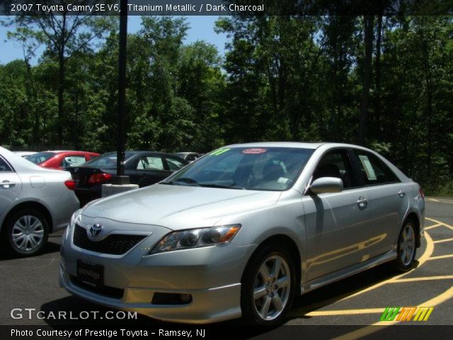 2007 Toyota Camry SE V6 in Titanium Metallic
