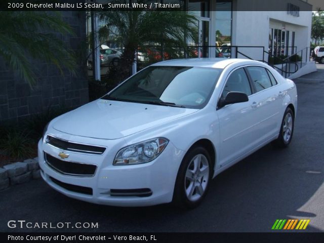 2009 Chevrolet Malibu LS Sedan in Summit White