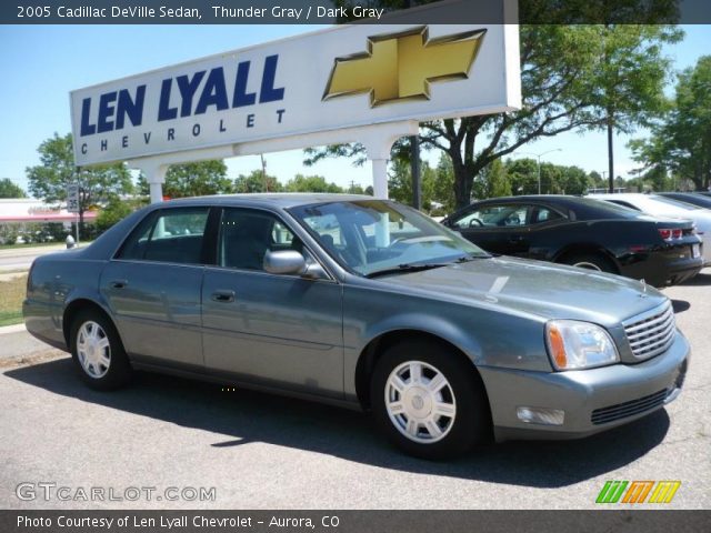 2005 Cadillac DeVille Sedan in Thunder Gray