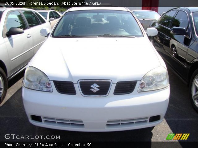 2005 Suzuki Forenza S Sedan in Absolute White