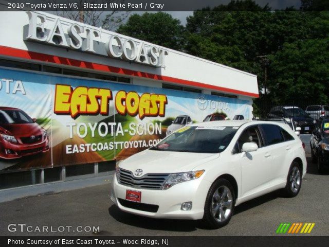 2010 Toyota Venza V6 in Blizzard White Pearl