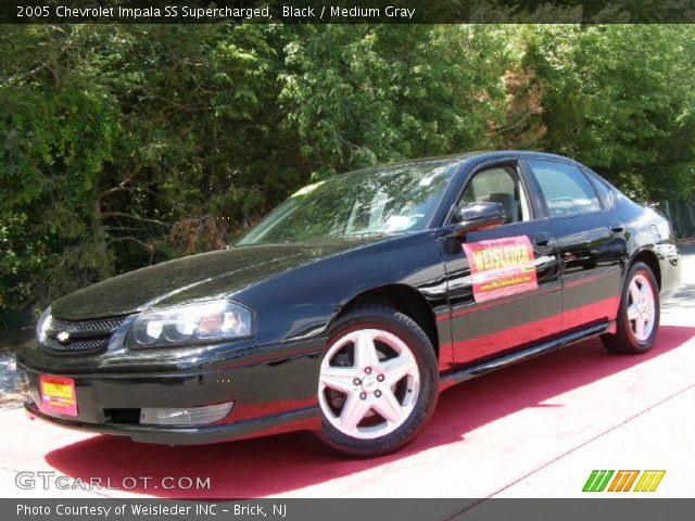 2005 Chevrolet Impala SS Supercharged in Black