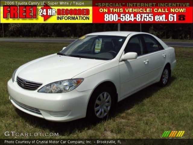 2006 Toyota Camry LE in Super White