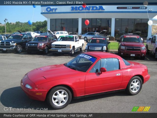 1992 Mazda MX-5 Miata Roadster in Classic Red