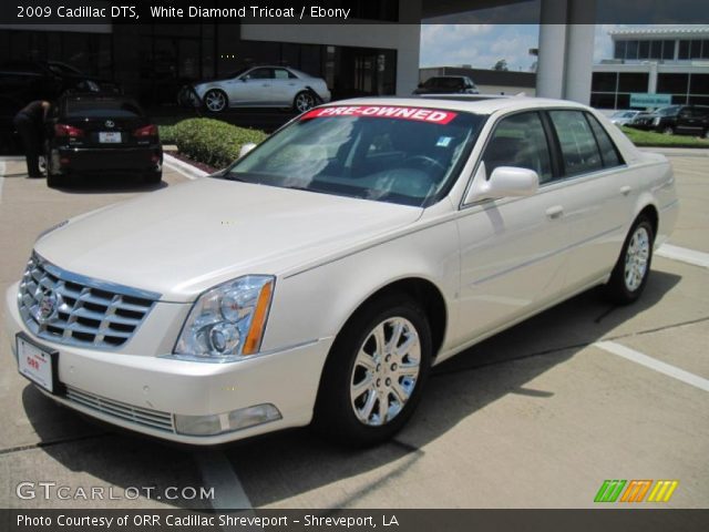 2009 Cadillac DTS  in White Diamond Tricoat