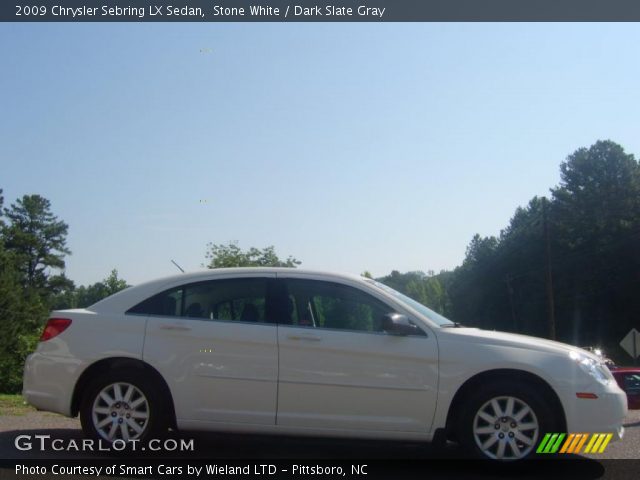 2009 Chrysler Sebring LX Sedan in Stone White