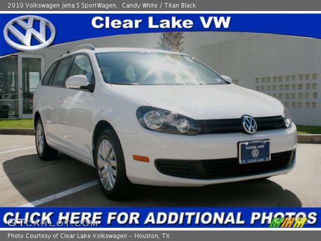 2010 Volkswagen Jetta S SportWagen in Candy White