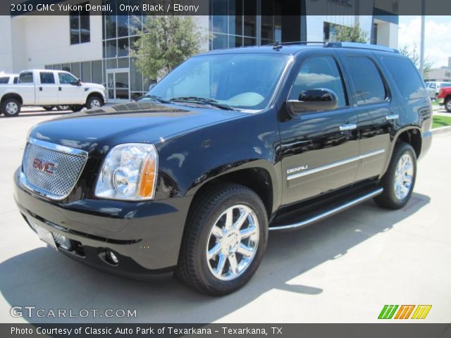 2010 GMC Yukon Denali in Onyx Black