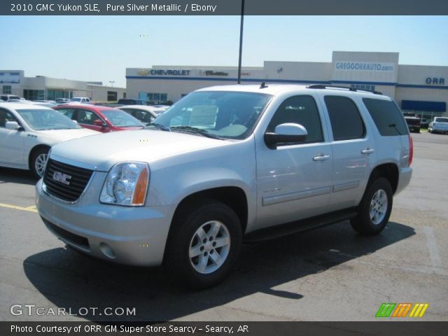 2010 GMC Yukon SLE in Pure Silver Metallic