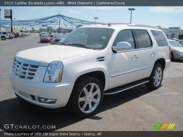 2010 Cadillac Escalade Luxury AWD in White Diamond