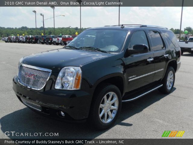 2010 GMC Yukon Denali AWD in Onyx Black