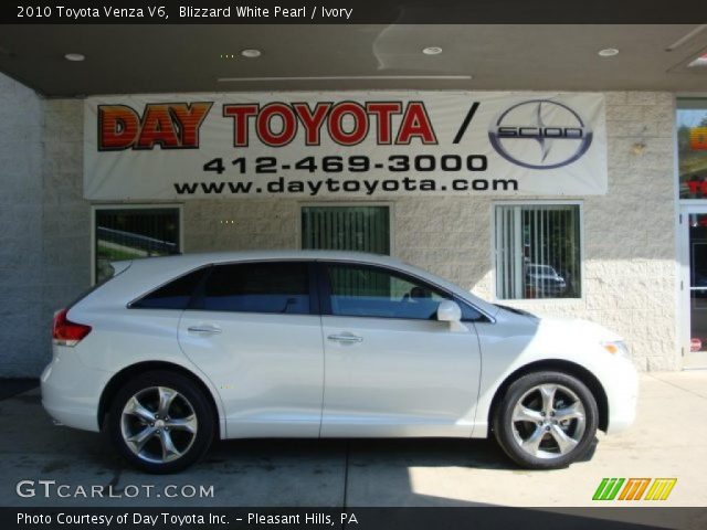 2010 Toyota Venza V6 in Blizzard White Pearl