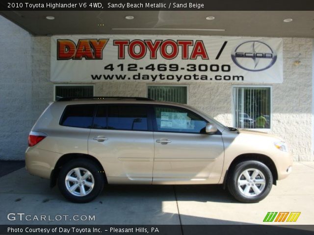 2010 Toyota Highlander V6 4WD in Sandy Beach Metallic