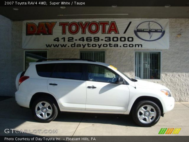 2007 Toyota RAV4 4WD in Super White