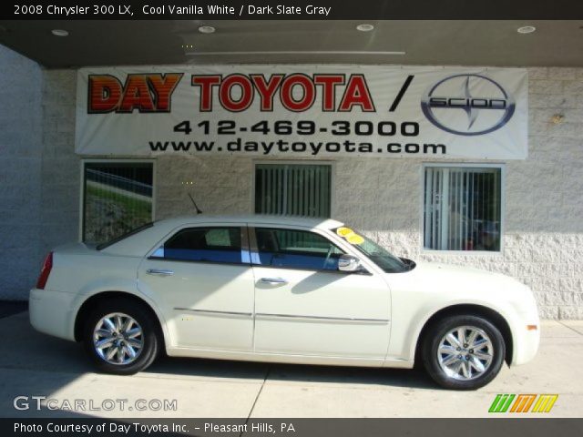 2008 Chrysler 300 LX in Cool Vanilla White