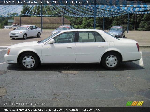 2002 Cadillac DeVille Sedan in White Diamond Pearl