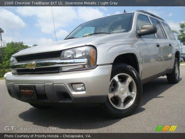 2006 Chevrolet TrailBlazer EXT LS in Silverstone Metallic