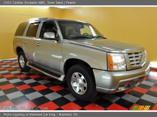 2002 Cadillac Escalade AWD in Silver Sand