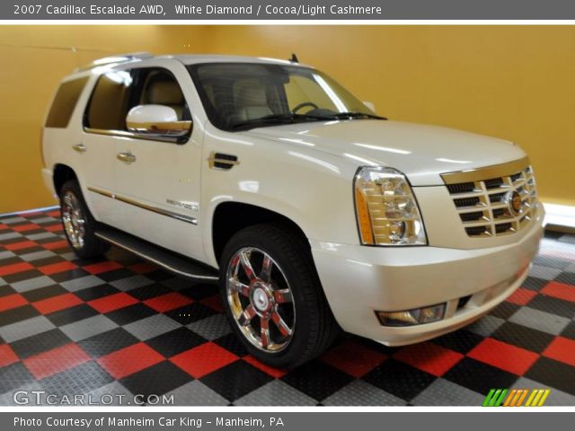 2007 Cadillac Escalade AWD in White Diamond