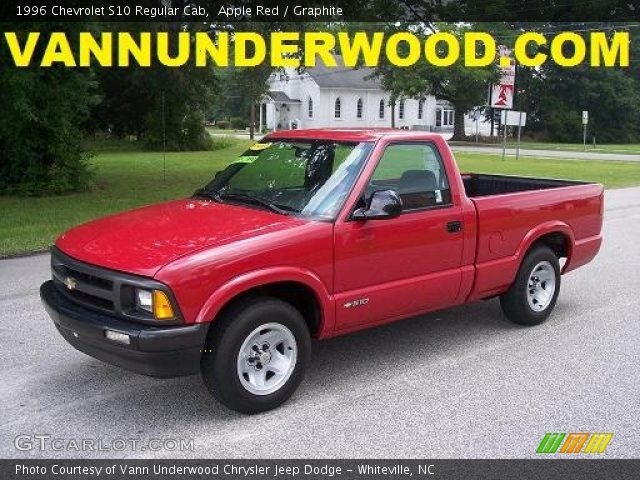 1996 Chevrolet S10 Regular Cab in Apple Red
