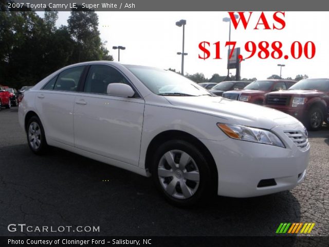 2007 Toyota Camry LE in Super White