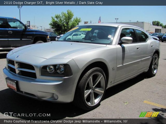 2010 Dodge Charger SXT in Bright Silver Metallic